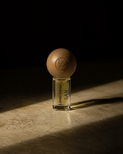 SAR: Egyptian Amber Perfume Oil – Embrace Your Quiet Strength - LUNEE ATELIER